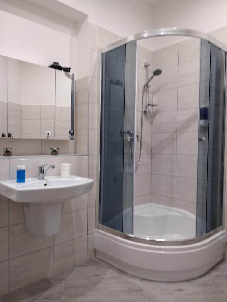 Kate & Jenny Apartments - Cosy Place In The City Center Pressburg Exterior foto