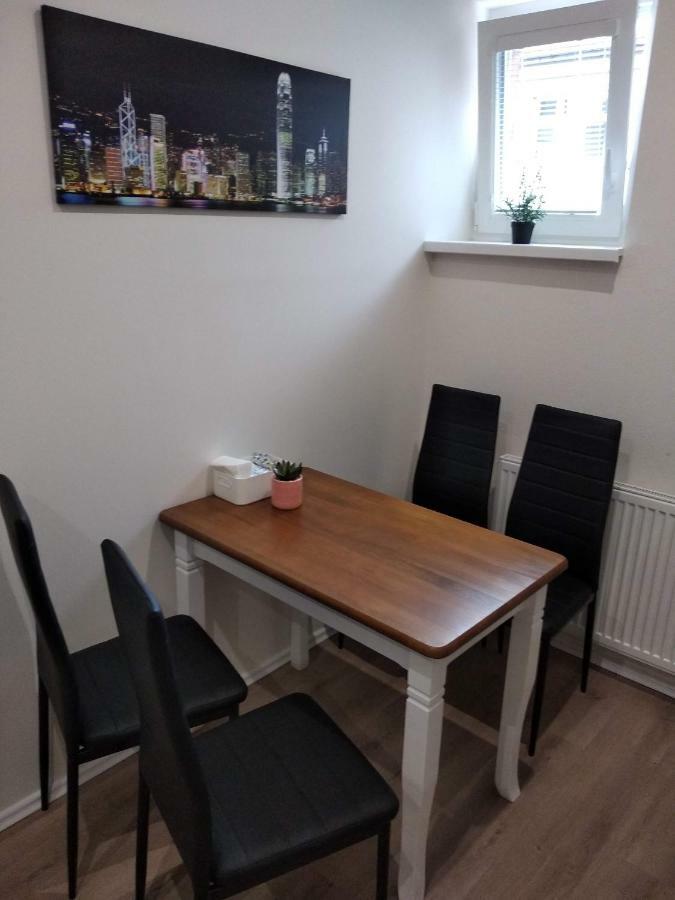 Kate & Jenny Apartments - Cosy Place In The City Center Pressburg Exterior foto