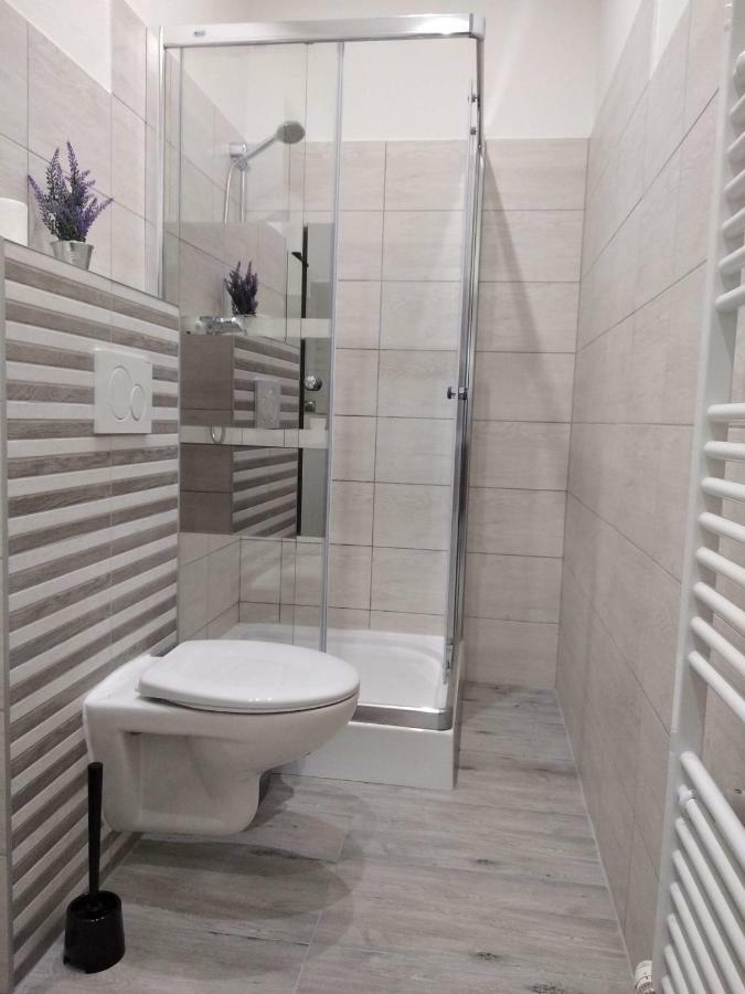 Kate & Jenny Apartments - Cosy Place In The City Center Pressburg Exterior foto