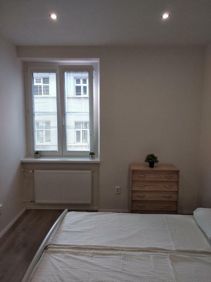 Kate & Jenny Apartments - Cosy Place In The City Center Pressburg Exterior foto